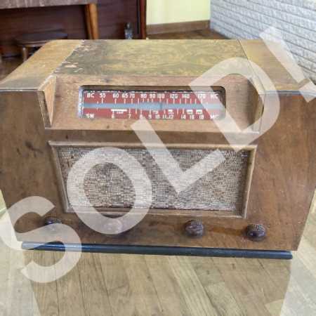 Antique Vintage Tabletop Tube Radio Hazeltine Wood Art Deco BC SW 1940s Needs Work