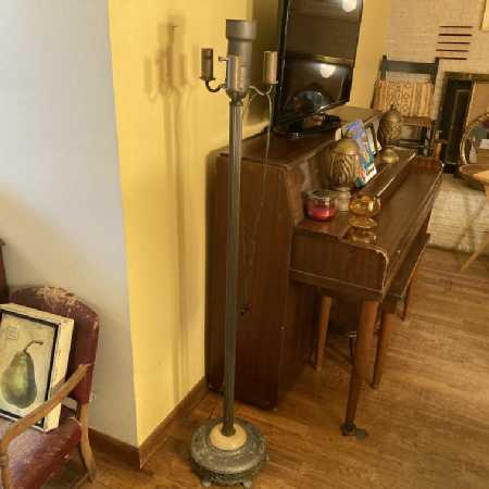 Vintage Antique Metal Floor Lamp 3-Arm Mogul Torch Lighted Base 5 Lights 1940s 1of4