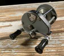 Vintage Pflueger Fishing Reel Supreme 512 Made in USA 1960s-1970s