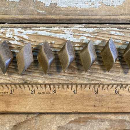Vintage MCM Sculpted Wood Buttons Carved Stylized Diamonds Set of 7 - Pic1