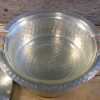 Vintage Everlast Etched Hammered Aluminum Covered Casserole Serving Dish Glass Insert 9.5Wx3H-Pic3
