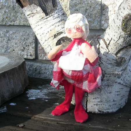 Vintage Annalee Mobilitee Doll Mrs. Santa Claus 8-In Posable Christmas Elf Doll 1971