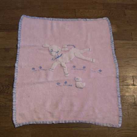 Vintage Baby Blanket Security Receiving Hand Sewn Applique Satin Edge 22x27 '50s