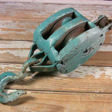 Vintage Industrial Pulley Wood Block Double Wheel Iron Hook 14-In U-W Logo #2of6 B